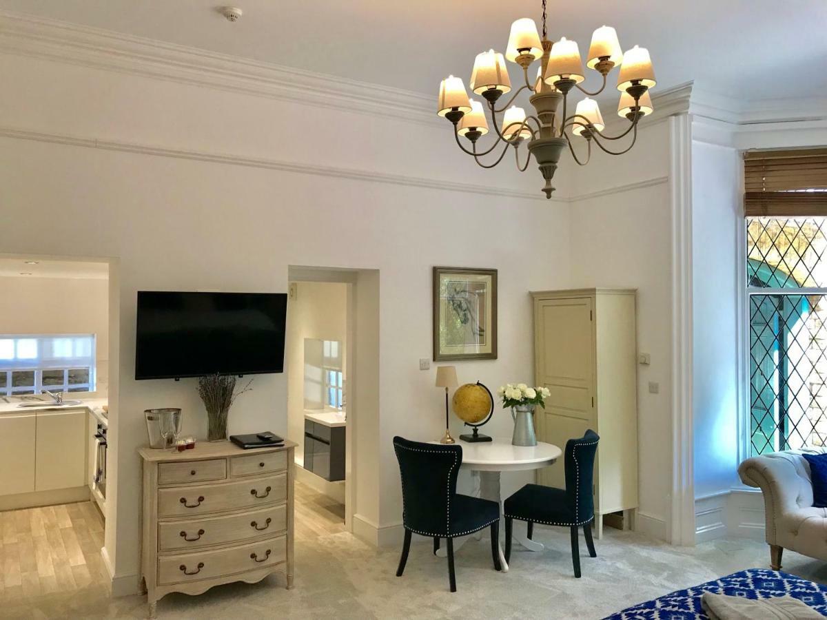 Ranmoor Serviced Apartments - The Courtyard Suite Sheffield Buitenkant foto